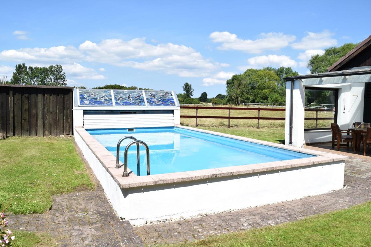 Landhaus Hideaway Mit Aussenpool, Sauna Und Kamin Bosau Exterior foto