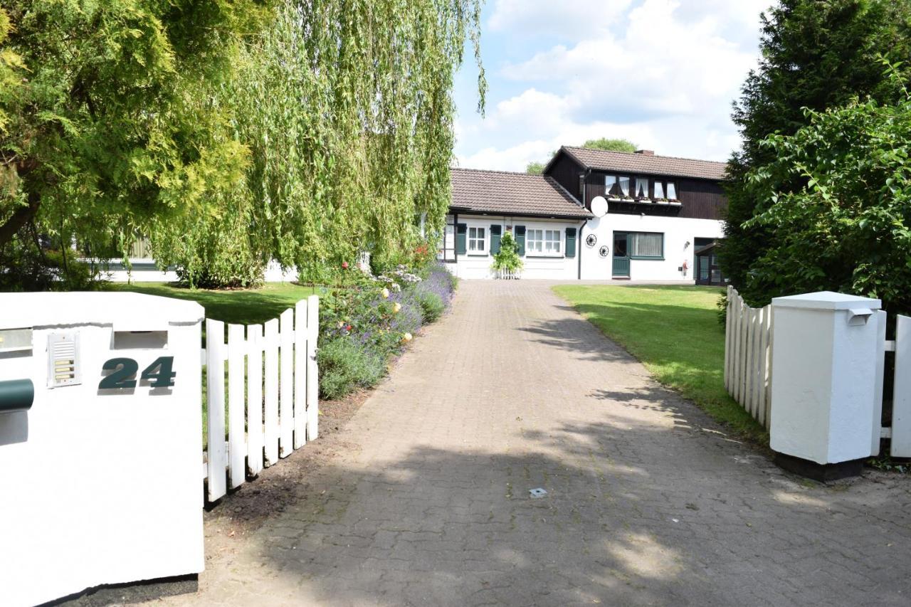 Landhaus Hideaway Mit Aussenpool, Sauna Und Kamin Bosau Exterior foto